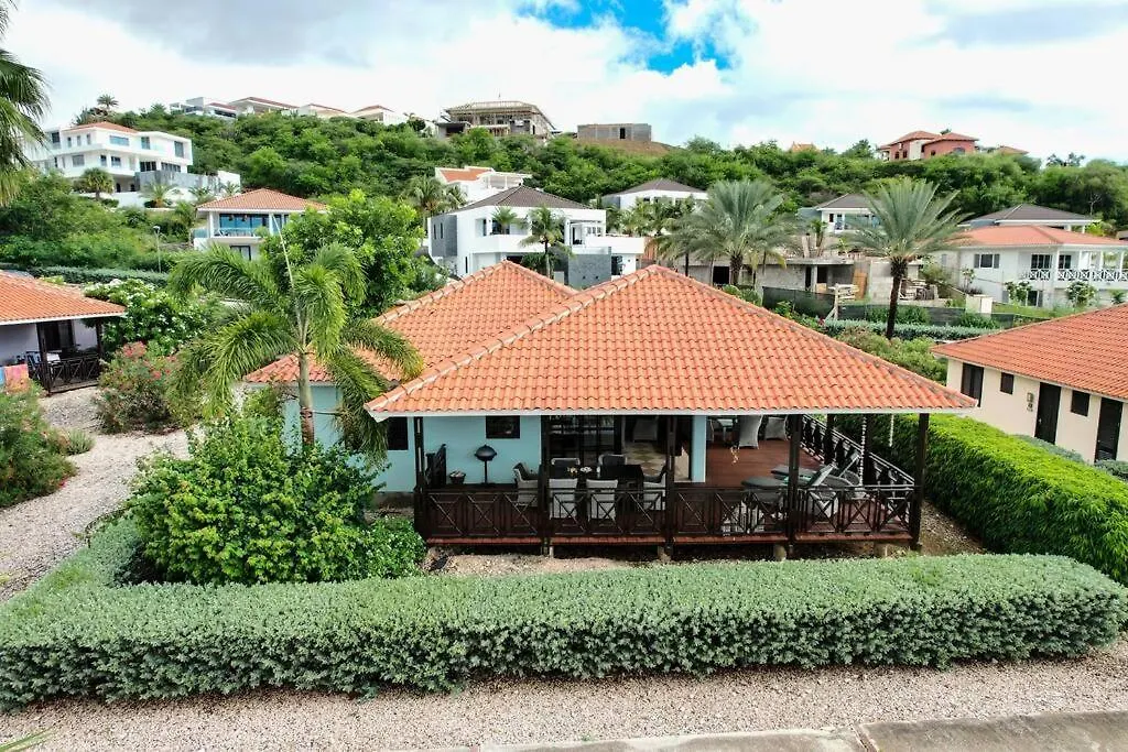 Tip! Blue Bay Beachvilla 12 - Blue Bay Resort Sint Michiel