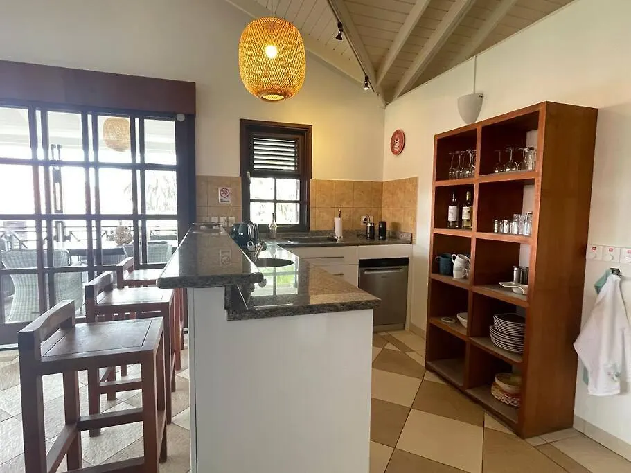 Tip! Blue Bay Beachvilla 12 - Blue Bay Resort Sint Michiel